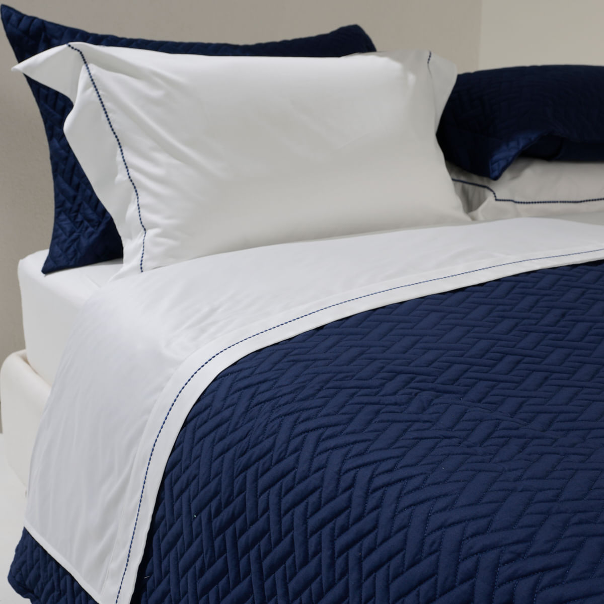 01 05 0102 Colhca Bilbao Azul Marinho 003